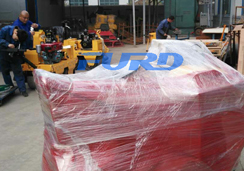 福瑞得機(jī)械座駕壓路機(jī)、手扶壓路機(jī)、灌縫機(jī)及時(shí)包裝發(fā)貨